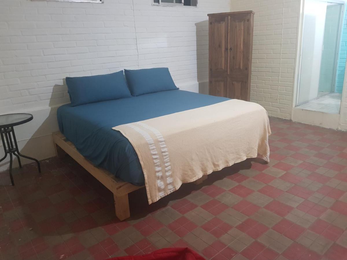 Hostel Vallarta (Adults Only) Пуерто-Вальярта Екстер'єр фото